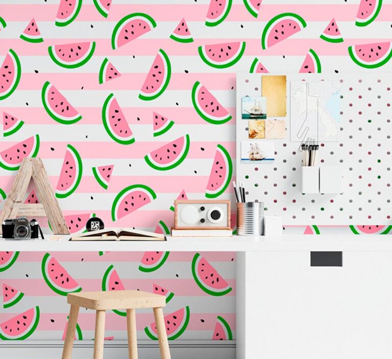 Papel de parede adesivo estampado aplicado em home office