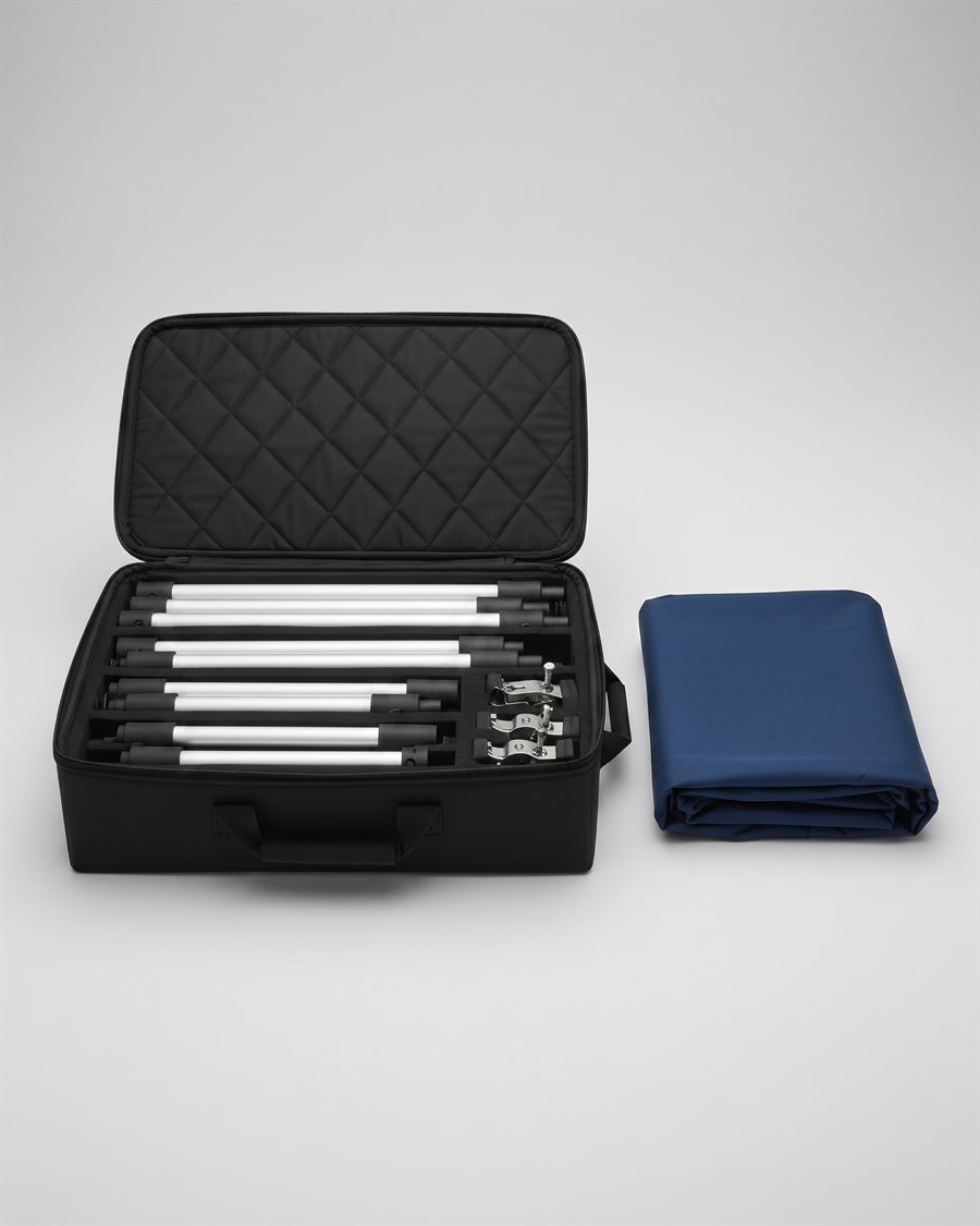 Case de transporte do backdrop com as hastes desmontadas dentro